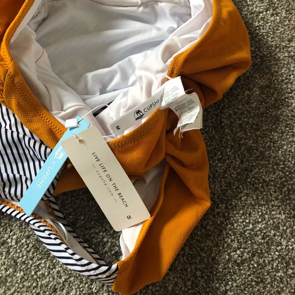 Cupshe Swimsuit - Picture 8 of 8